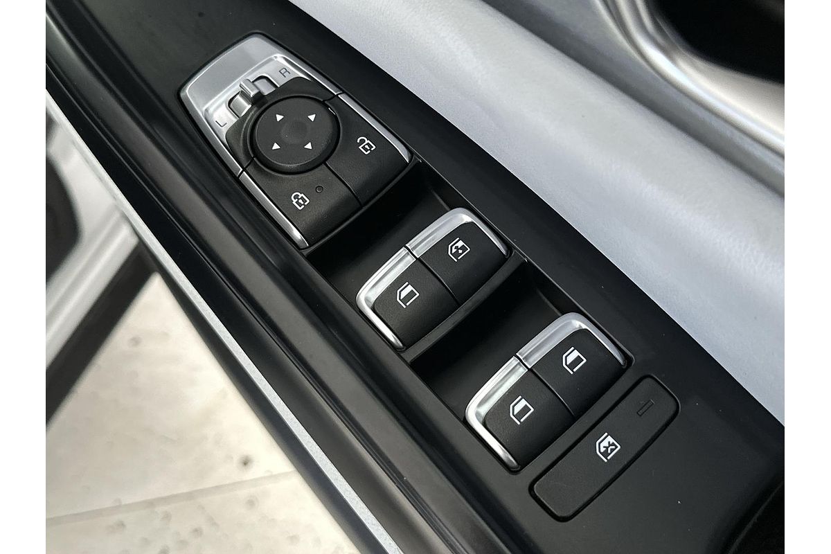 2023 Kia Carnival S KA4