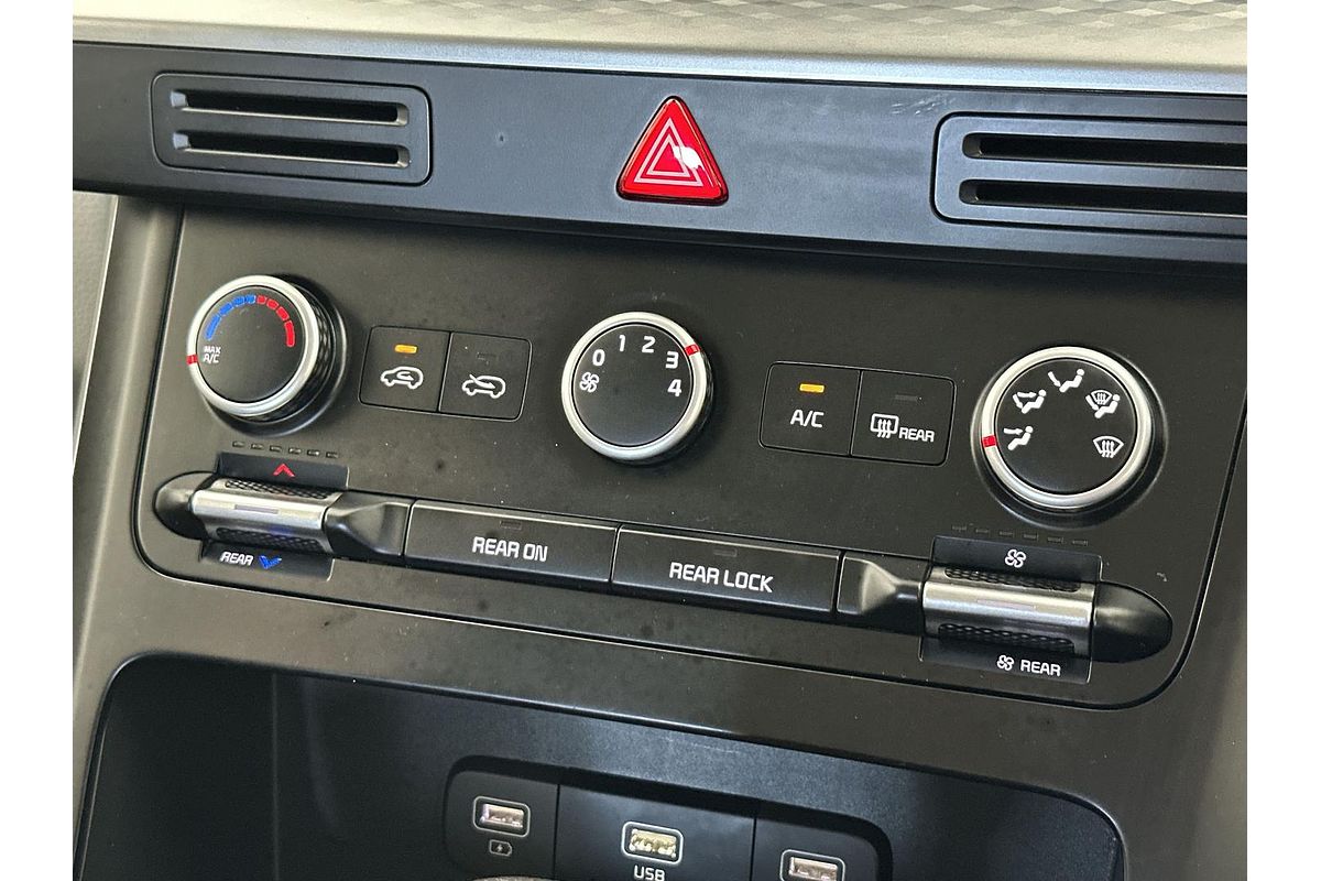 2023 Kia Carnival S KA4