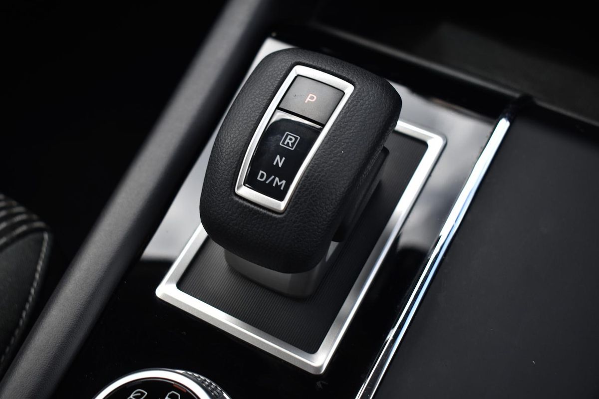 2023 Mitsubishi Outlander ES ZM