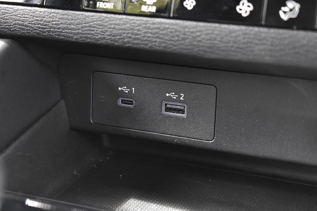 2023 Mitsubishi Outlander ES ZM