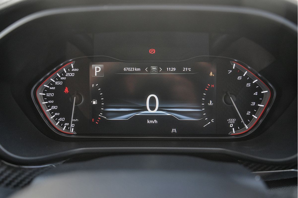 2017 LDV D90 Deluxe SV9A