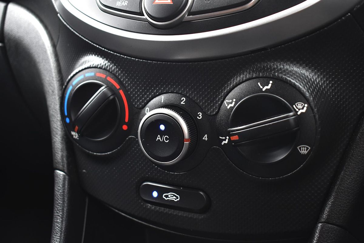 2018 Hyundai Accent Sport RB6