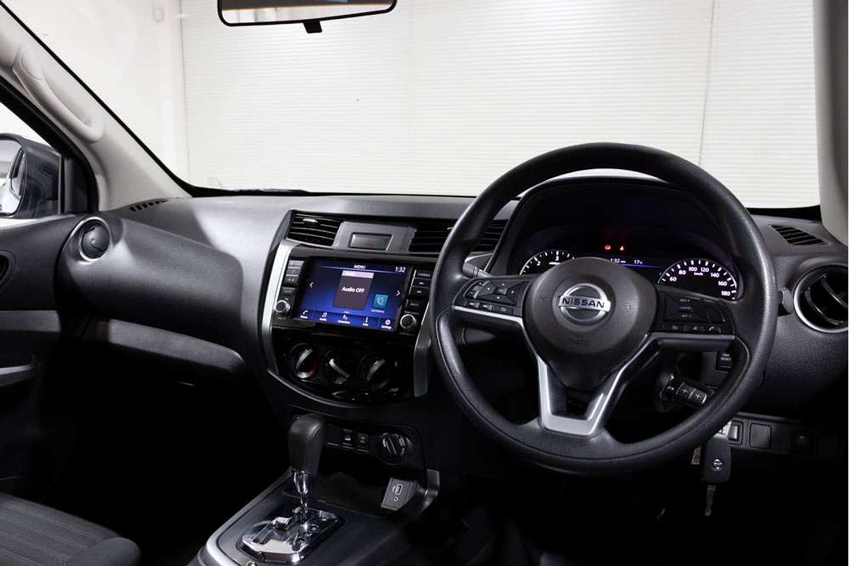 Nissan NAVARA 4X4 2.3 DSL AUTO DC SL