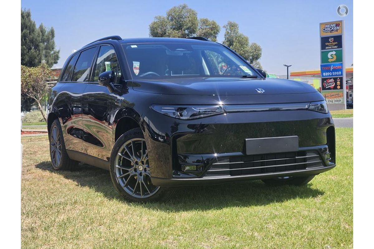 2024 Leapmotor C10 Design B11