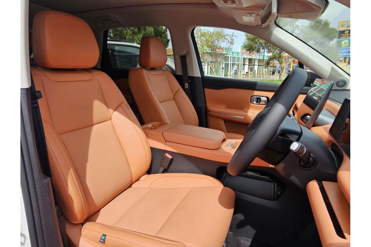 2024 Leapmotor C10 Design B11