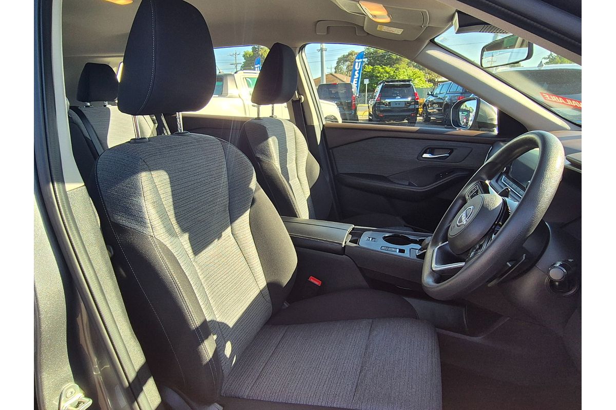 2024 Nissan X-TRAIL ST T33