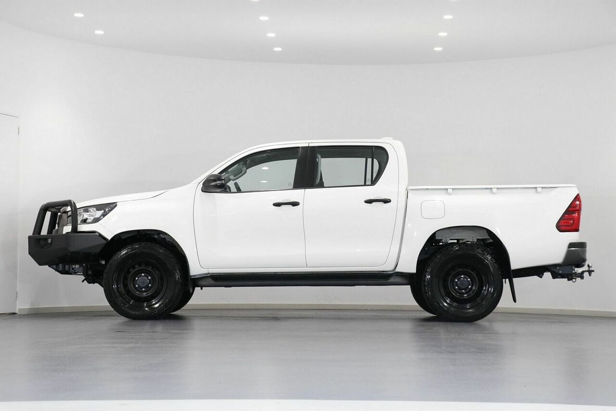 2021 Toyota Hilux SR GUN126R 4X4