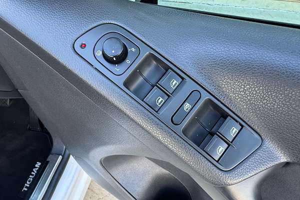 2011 Volkswagen Tiguan 103TDI 5N