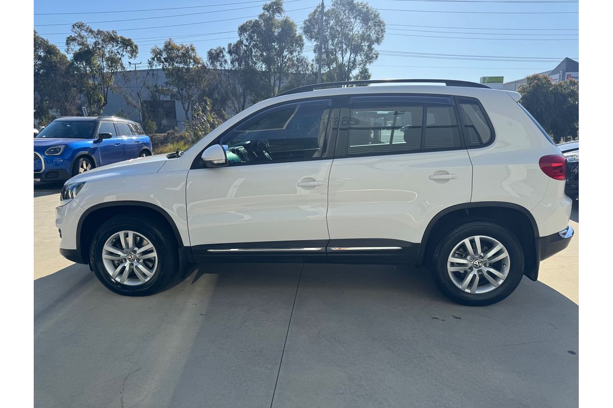 2011 Volkswagen Tiguan 103TDI 5N