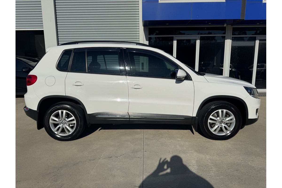 2011 Volkswagen Tiguan 103TDI 5N