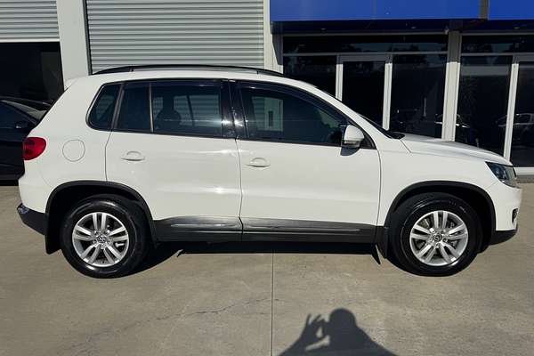 2011 Volkswagen Tiguan 103TDI 5N