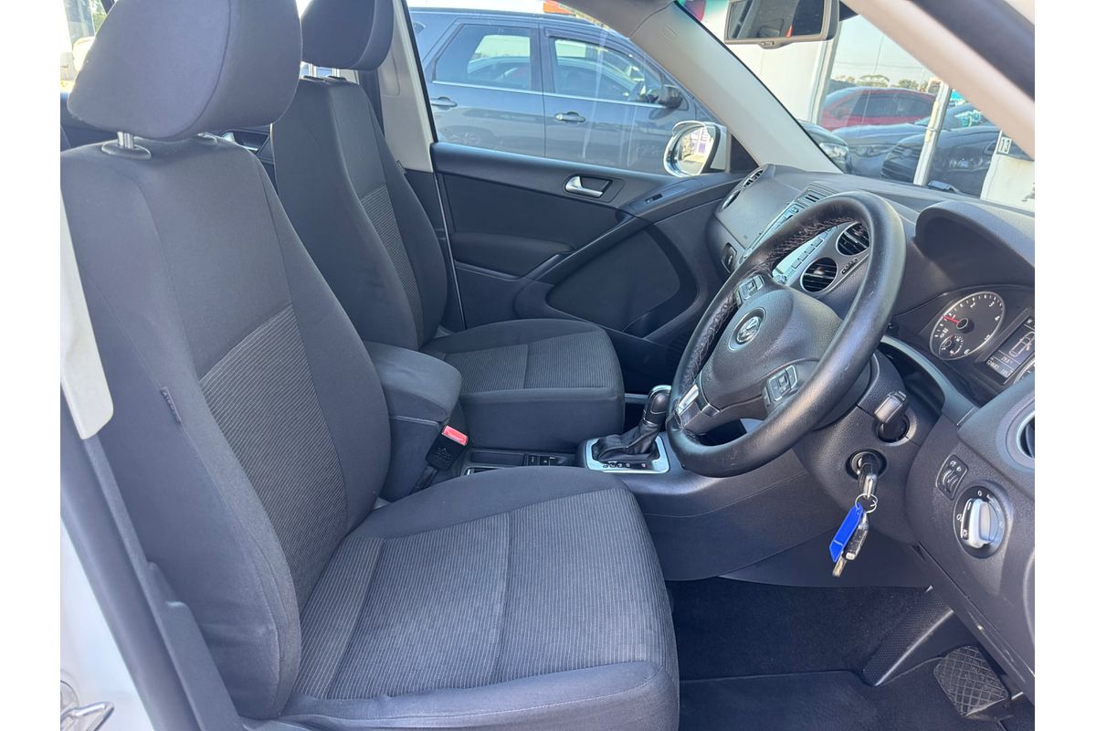2011 Volkswagen Tiguan 103TDI 5N