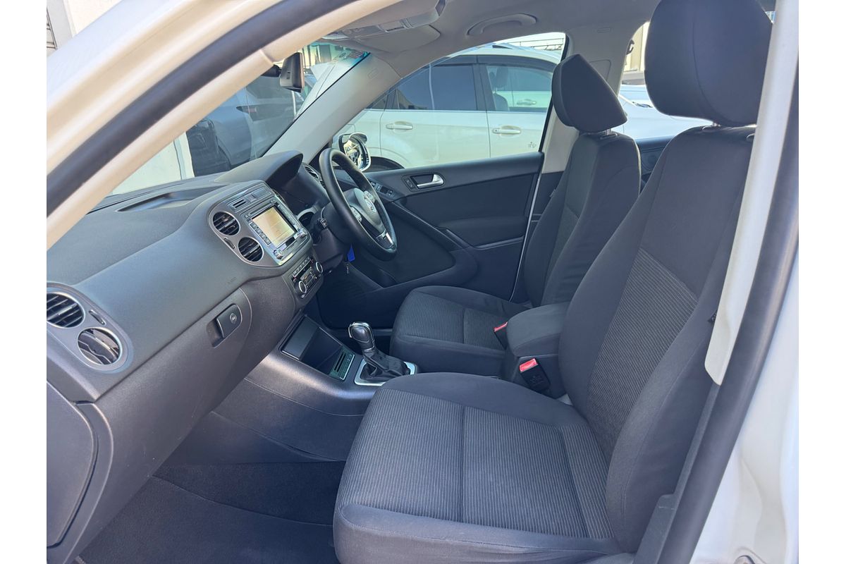 2011 Volkswagen Tiguan 103TDI 5N