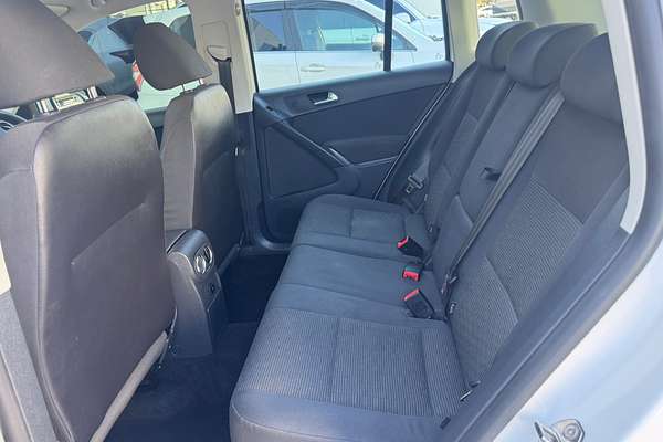 2011 Volkswagen Tiguan 103TDI 5N