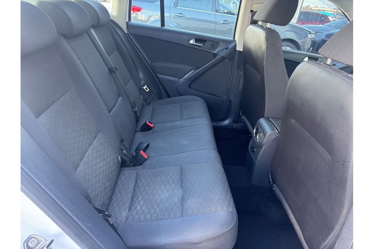 2011 Volkswagen Tiguan 103TDI 5N