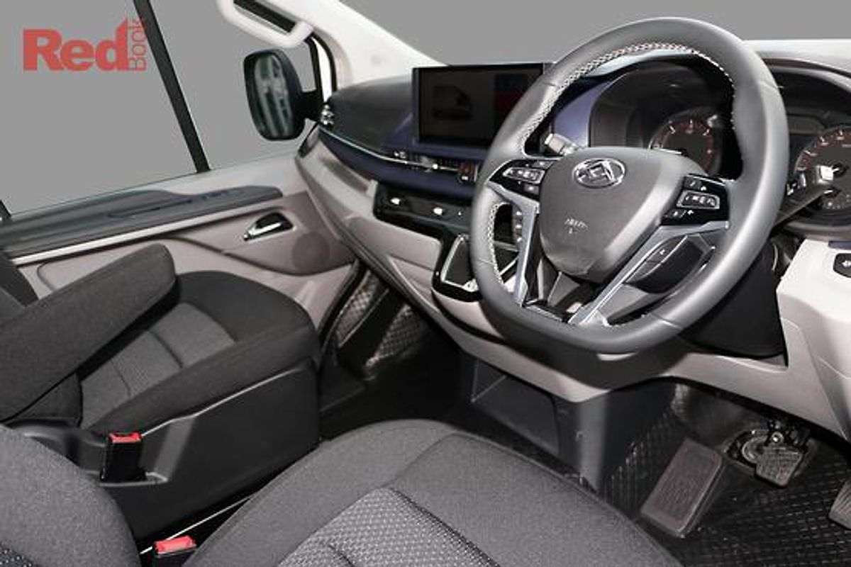 2025 LDV Deliver 7 SWB