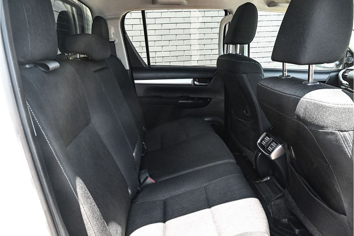 2021 Toyota Hilux SR5 GUN126R 4X4