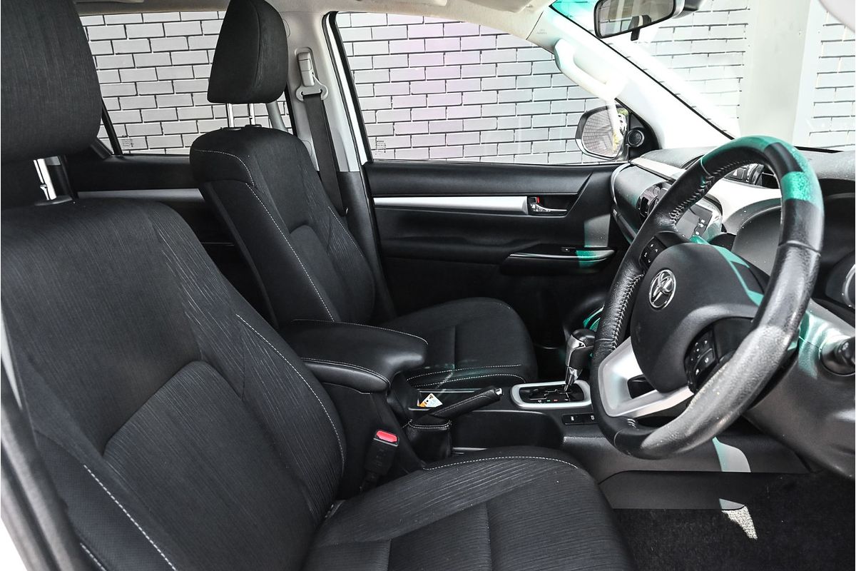 2021 Toyota Hilux SR5 GUN126R 4X4