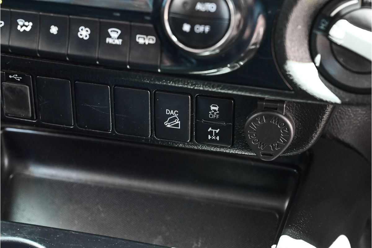 2021 Toyota Hilux SR5 GUN126R 4X4