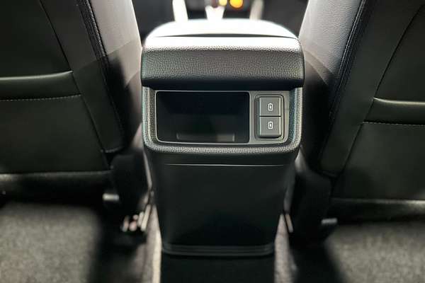 2025 Isuzu MU-X X-TERRAIN