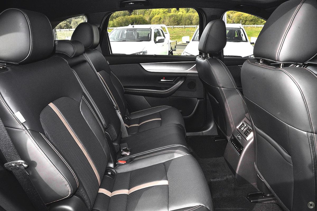 2025 Mazda CX-90 G50e Azami KK