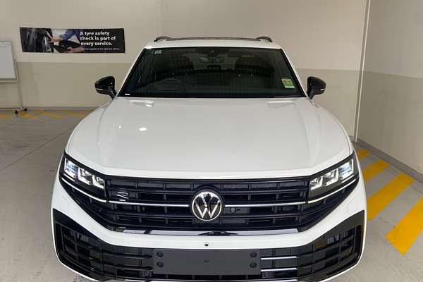 2024 Volkswagen Touareg R RC