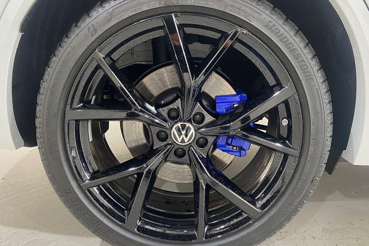 2024 Volkswagen Touareg R RC