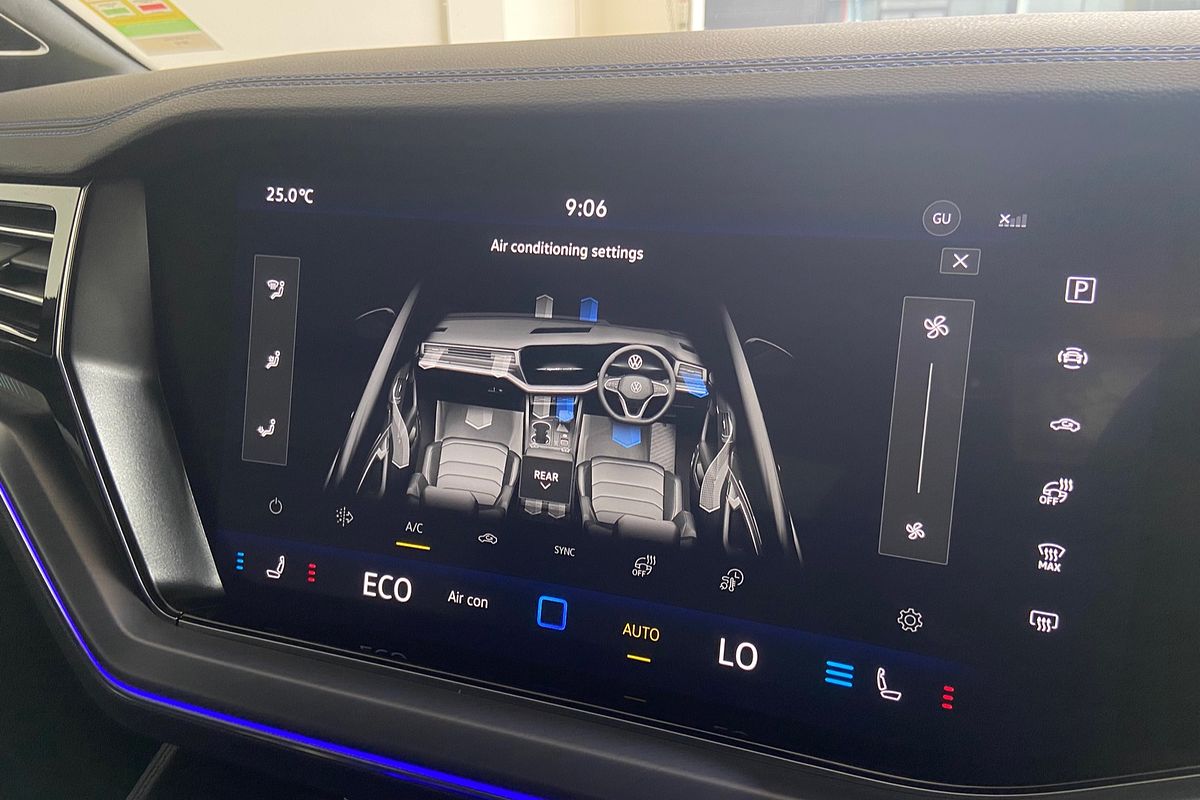 2024 Volkswagen Touareg R RC