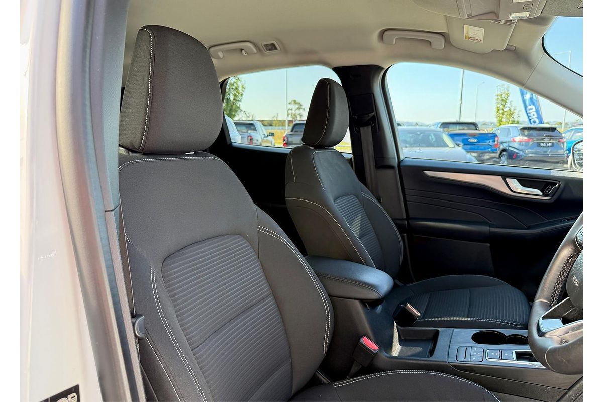 2023 Ford Escape ZH