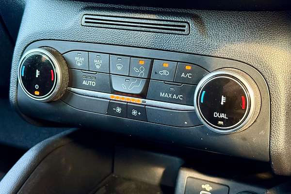 2023 Ford Escape ZH
