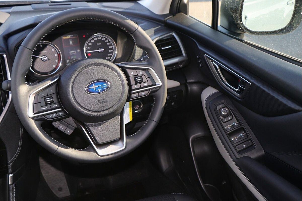 2024 Subaru Forester 2.5i-S S5