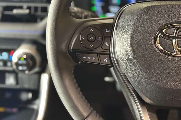 2024 Toyota RAV4 XSE AXAH54R