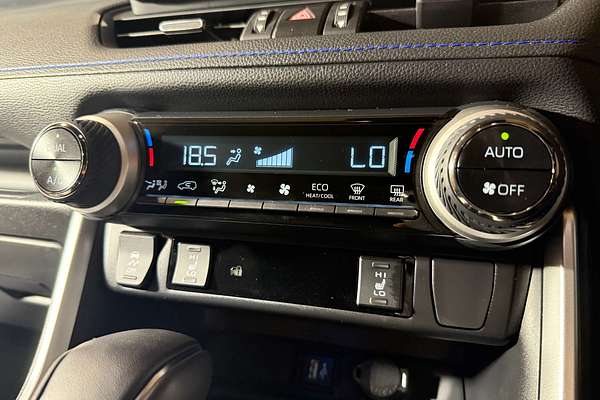 2024 Toyota RAV4 XSE AXAH54R