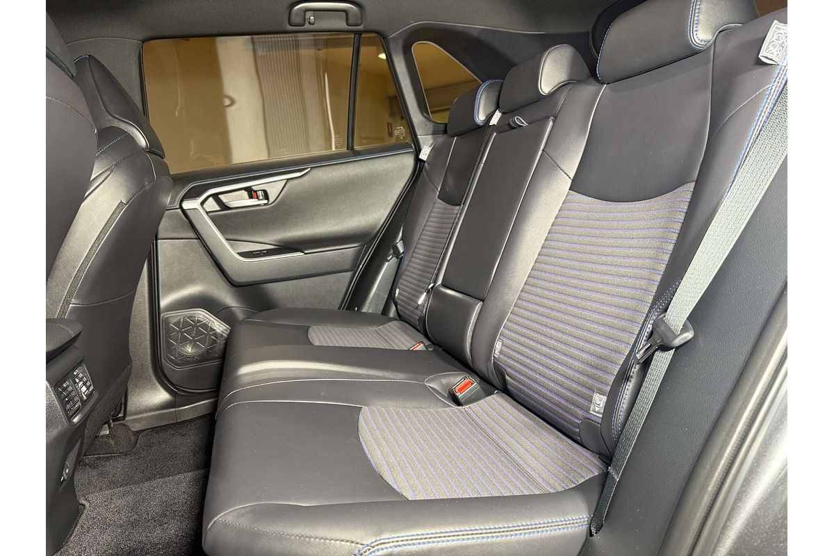 2024 Toyota RAV4 XSE AXAH54R