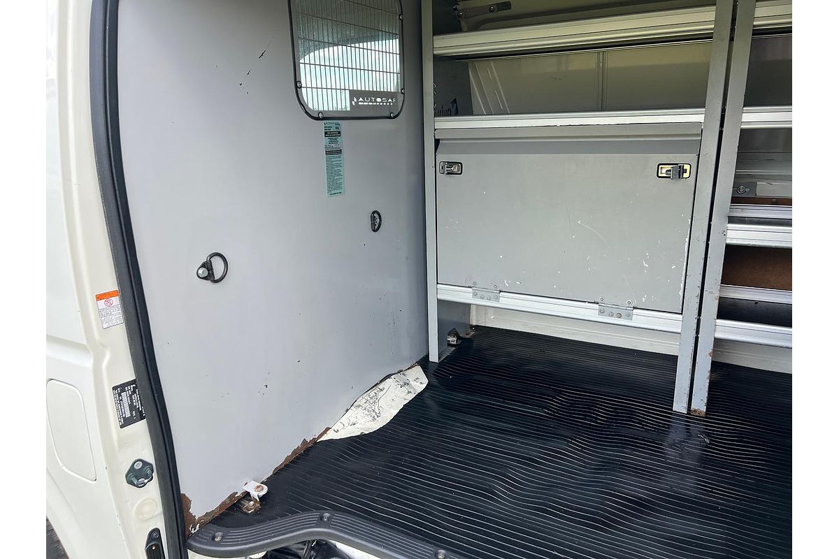 2018 Toyota Hiace KDH201R LWB