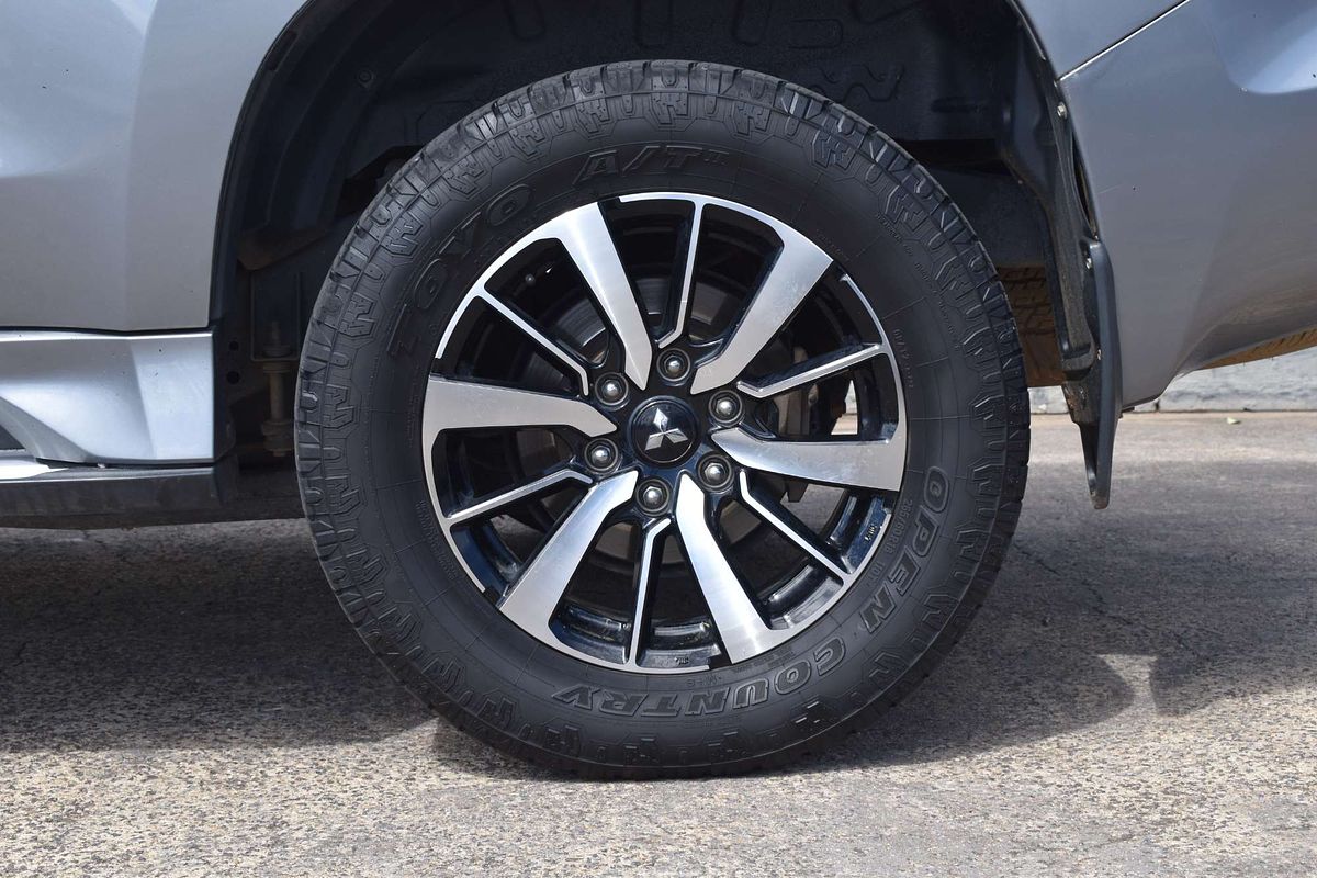 2016 Mitsubishi Pajero Sport Exceed QE