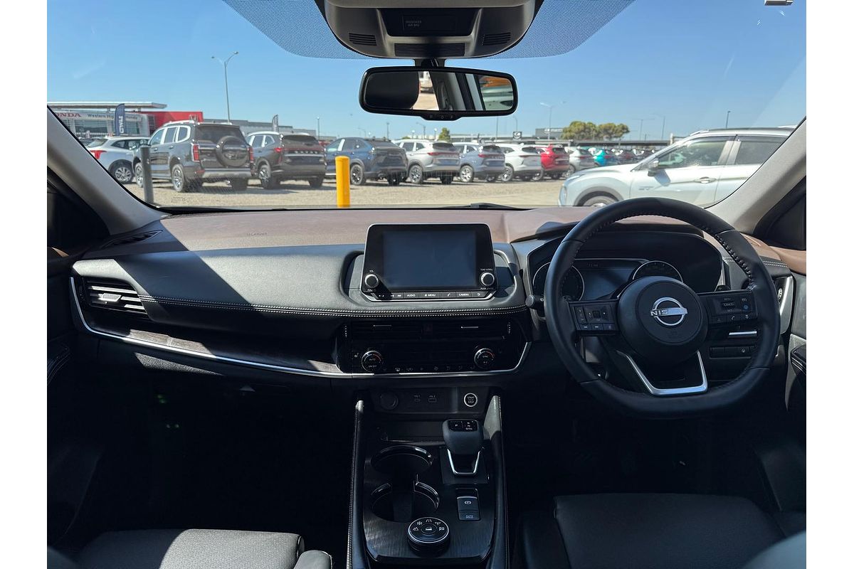 2022 Nissan X-TRAIL ST-L T33