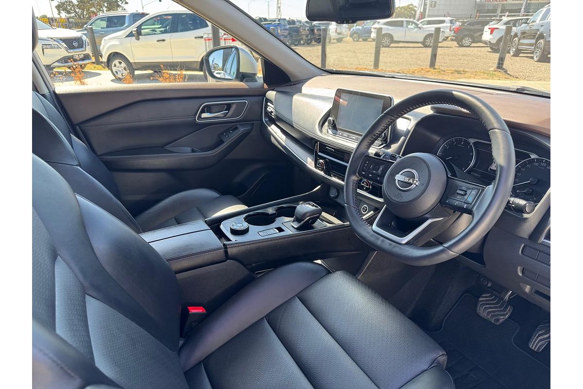 2022 Nissan X-TRAIL ST-L T33