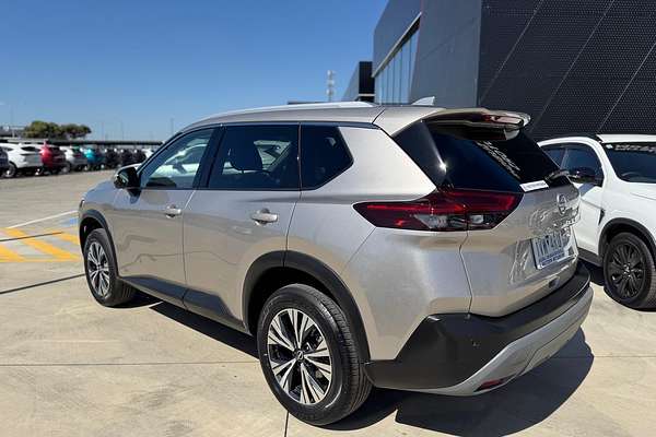 2022 Nissan X-TRAIL ST-L T33
