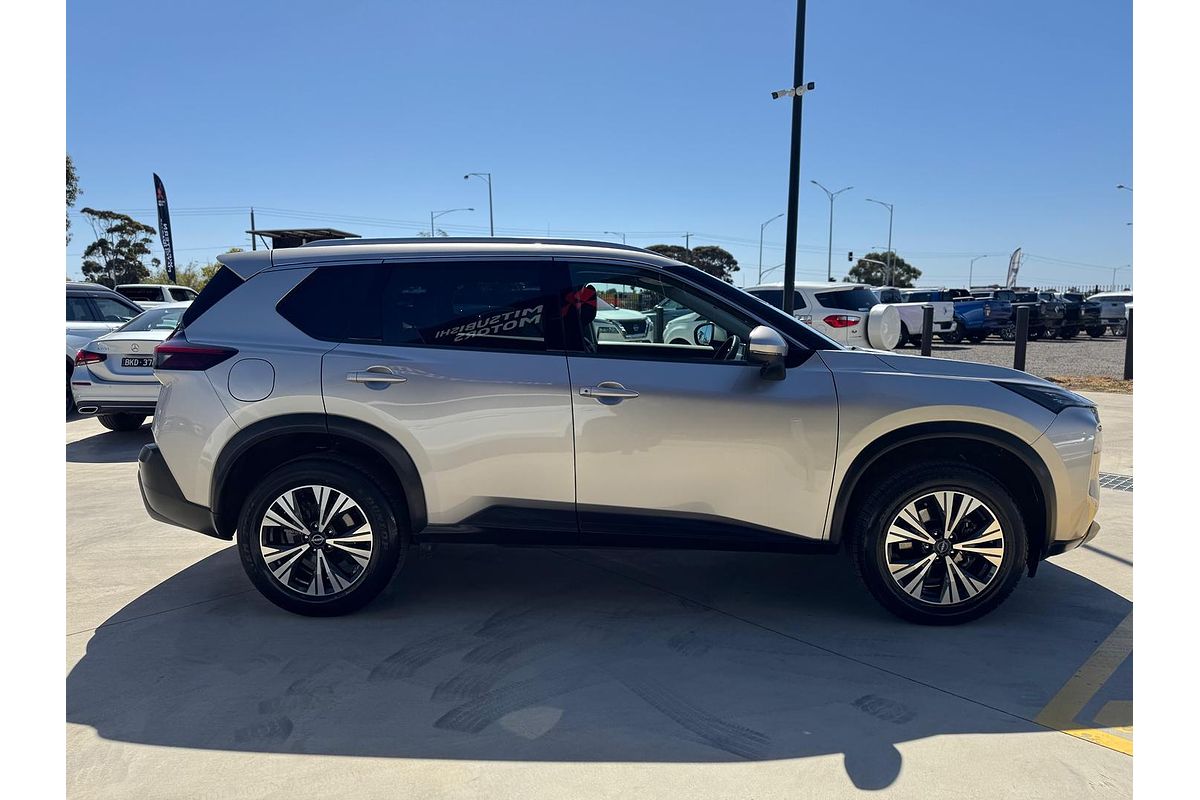 2022 Nissan X-TRAIL ST-L T33