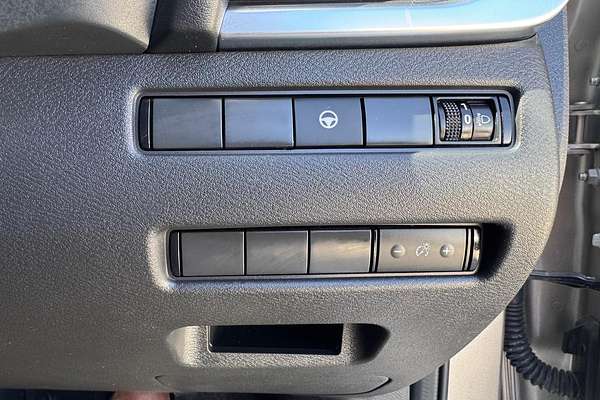 2022 Nissan X-TRAIL ST-L T33