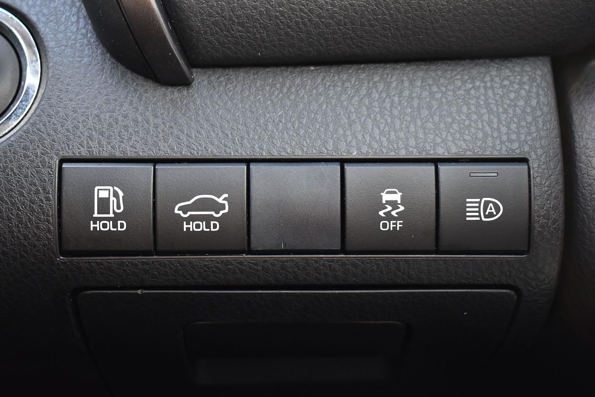 2019 Toyota Camry Ascent Sport ASV70R