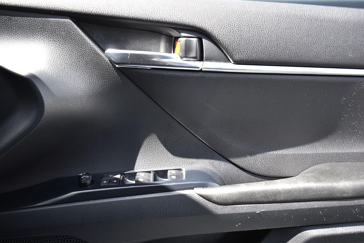 2019 Toyota Camry Ascent Sport ASV70R