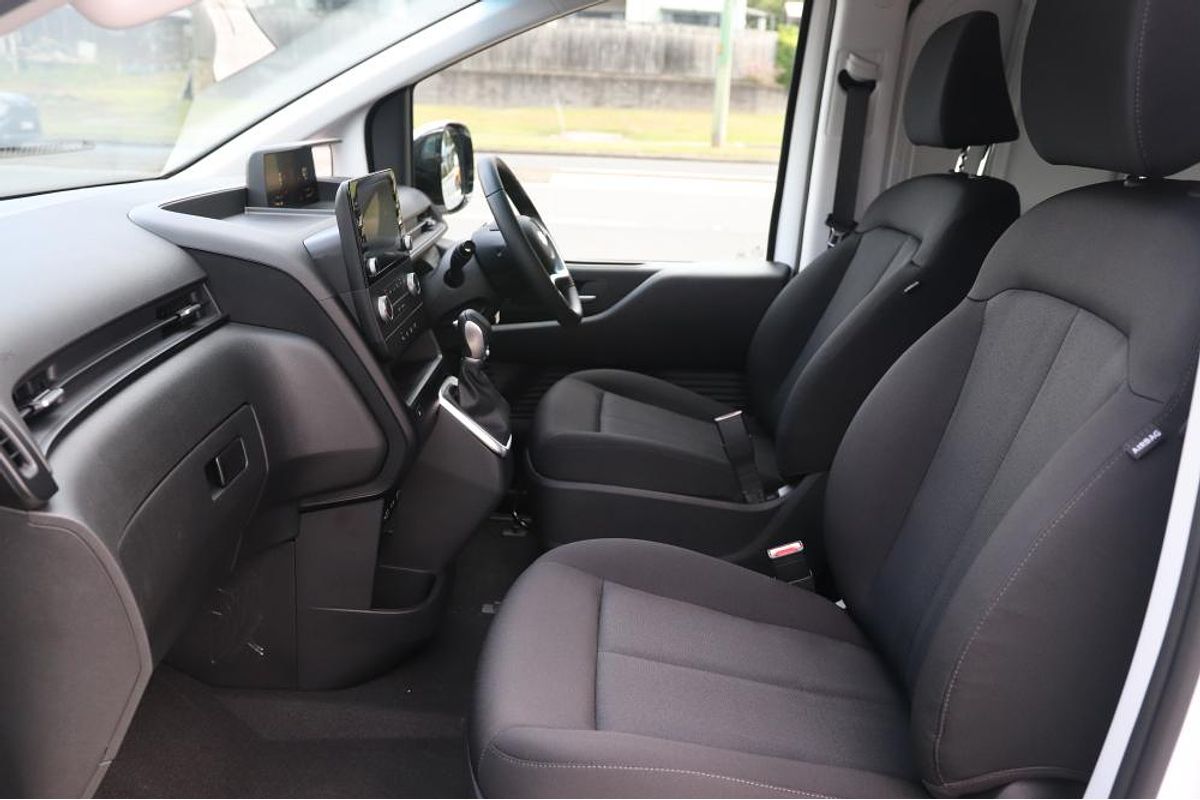 2024 Hyundai STARIA LOAD US4.V3