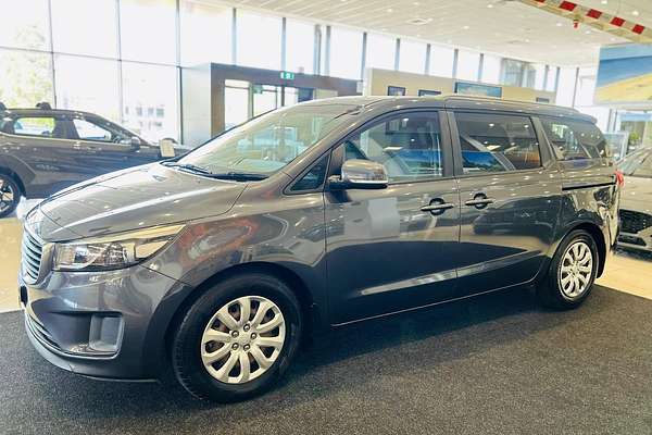 2017 Kia Carnival S YP