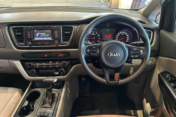 2017 Kia Carnival S YP