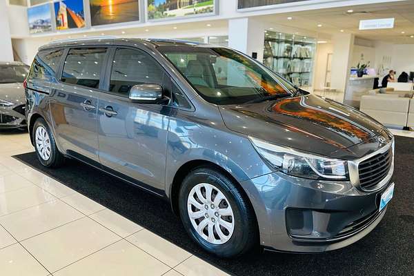 2017 Kia Carnival S YP