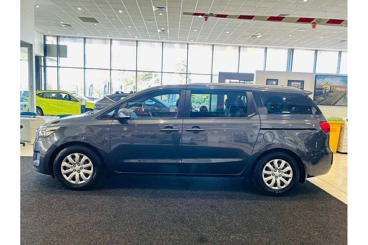 2017 Kia Carnival S YP