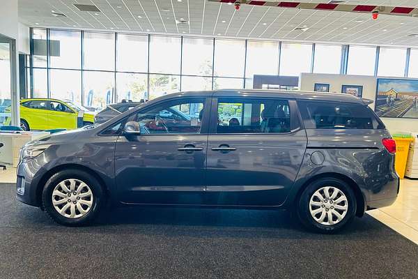 2017 Kia Carnival S YP