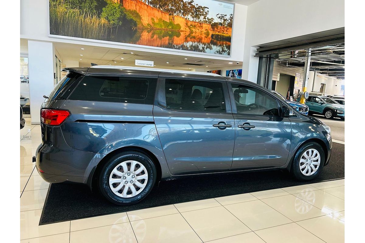 2017 Kia Carnival S YP